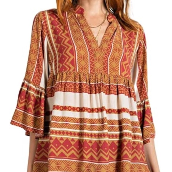 NEW Easel Tunic Blouse - Picture 2 of 14